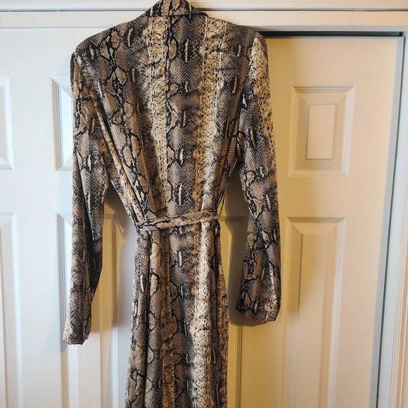 Meshki Long Jacket - Picture 2 of 6